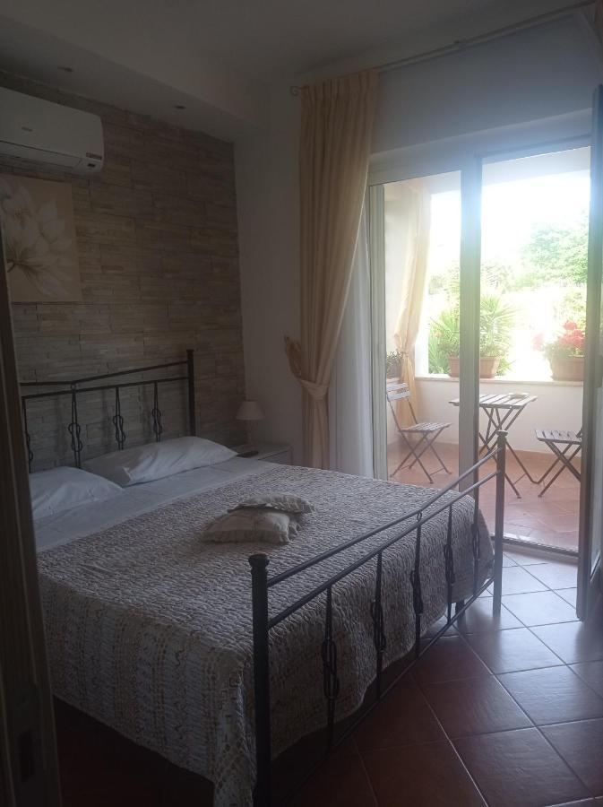 B&B Le Rose Santa Maria di Castellabate Εξωτερικό φωτογραφία