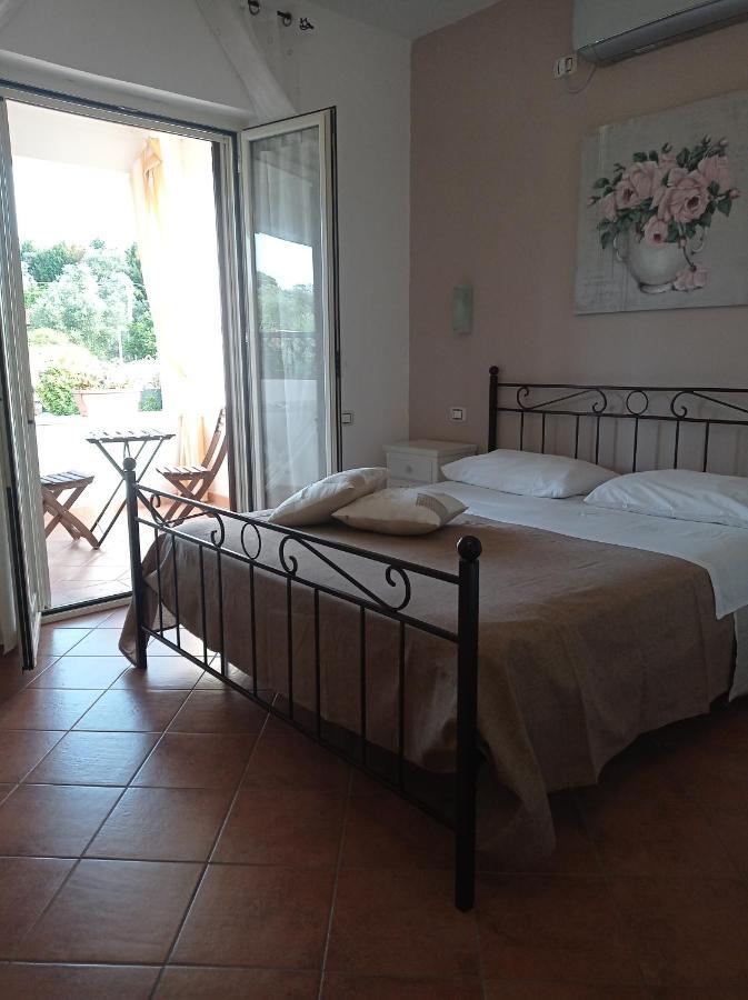 B&B Le Rose Santa Maria di Castellabate Εξωτερικό φωτογραφία